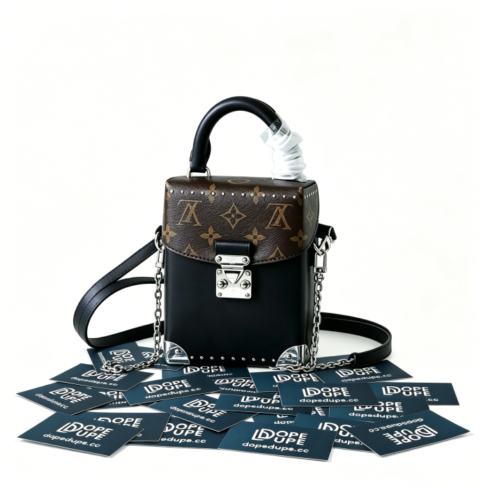 The Camera Box Shoulder Bag “16*13*7.5CM” 085