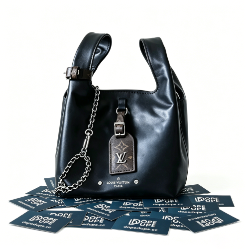 BB Atlantis Crossbody Bag “17*17*7CM”  095