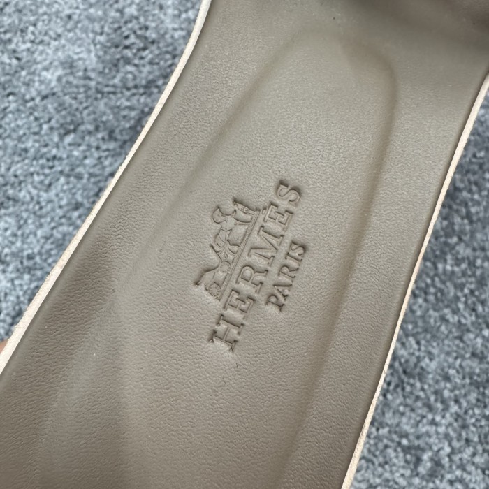 Oran Slides(Female)36-41