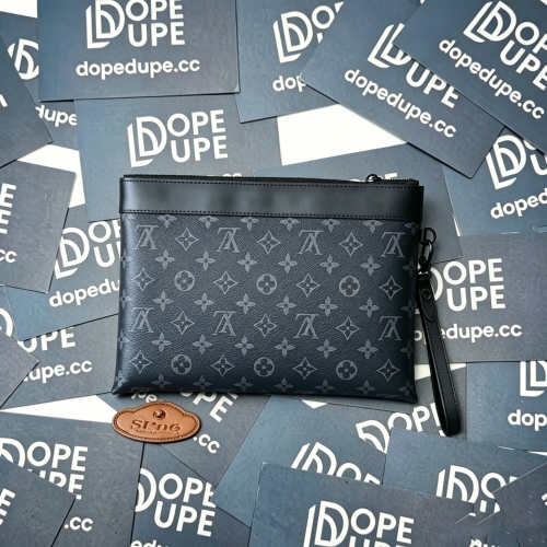 Discovery Pochette To Go “30*21.5*1CM” 053
