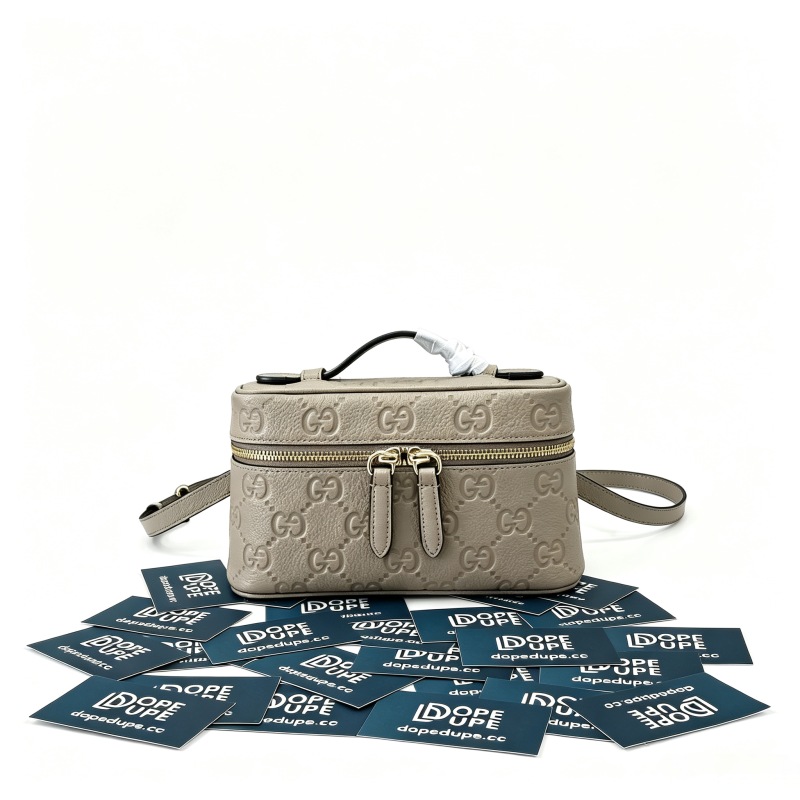 BB GG Emblem Vanity Bag “20.5*12*5CM” 005