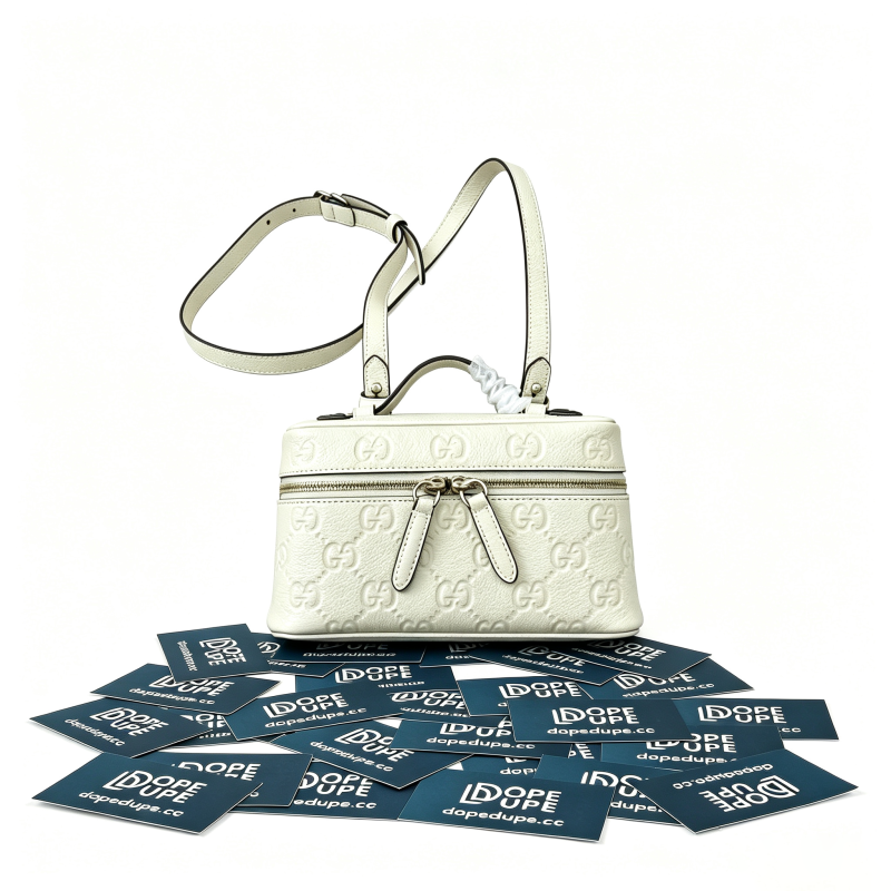 BB GG Emblem Vanity Bag “20.5*12*5CM” 005