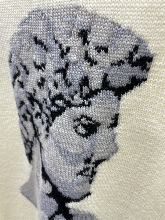 SWEATER