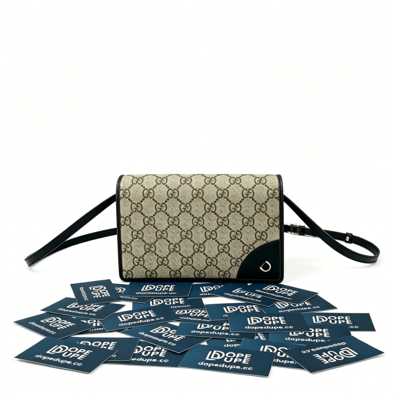 BB GG Emblem Wallet On Chain “20*12.5*5CM” 033