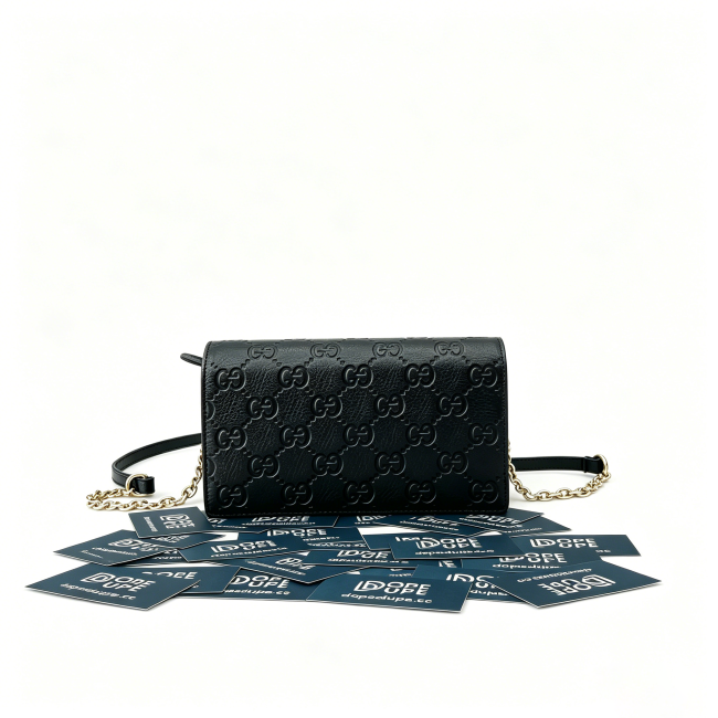 BB GG Emblem Wallet On Chain “20*12.5*4.5CM” 043