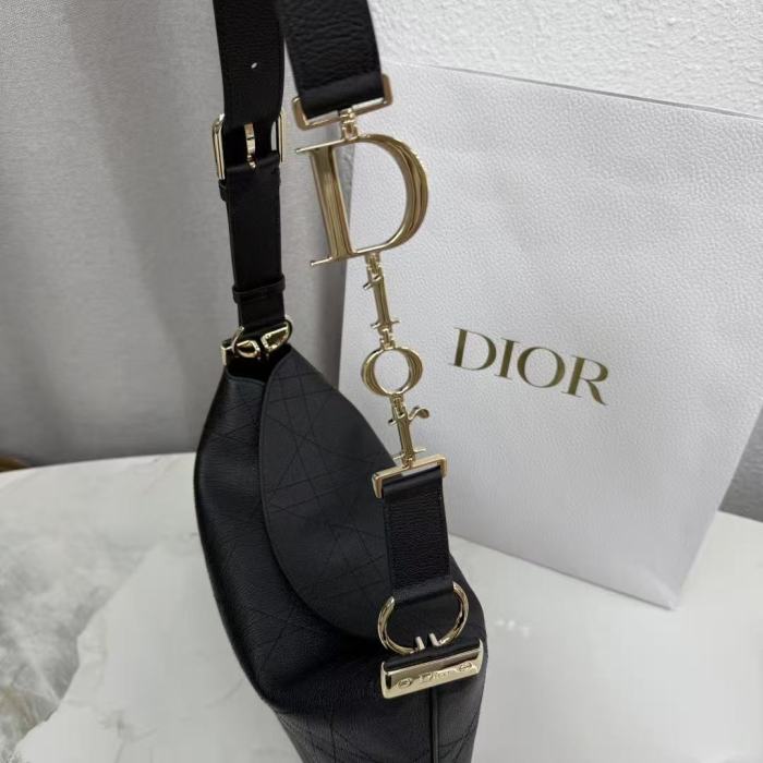 MM Diorly “31.5*25*8CM” 017