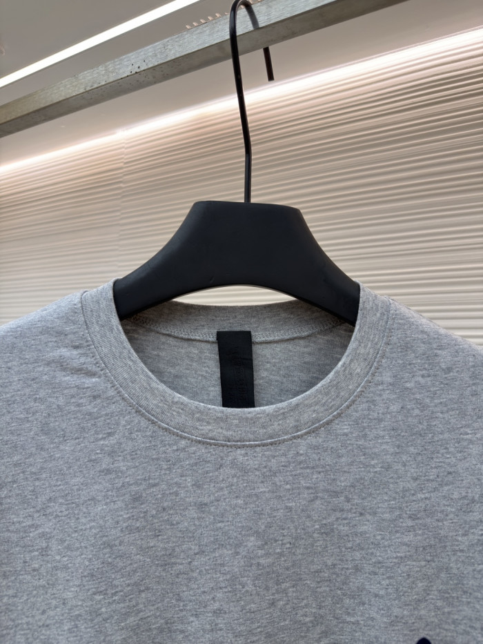 LONG TEES