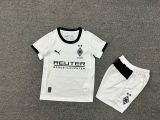 Monchengladbach 25/26 home kids jersey kit