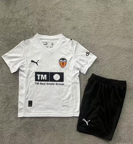 Valencia 25/26 home kids jersey kit