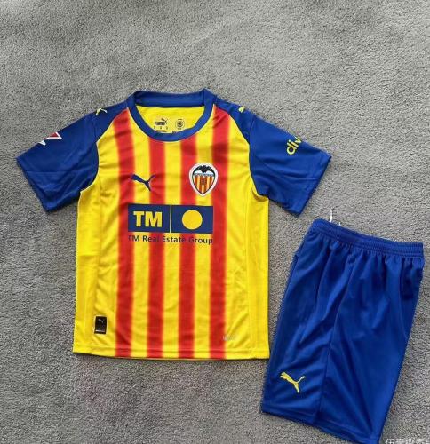Valencia 25/26 third kids jersey kit
