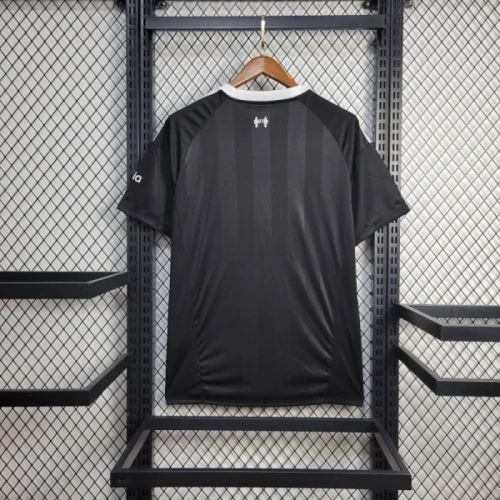 Liverpool 25/26 goalkeeper jersey kit shirt