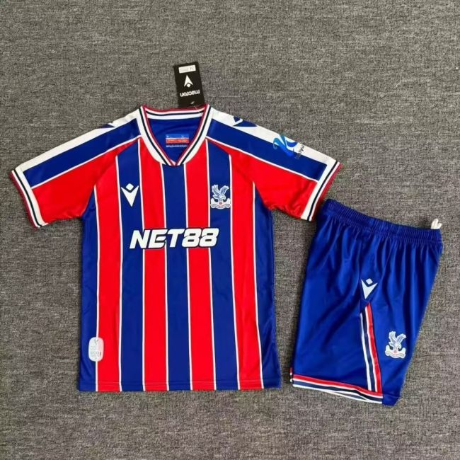 Crystal Palace 25/26 home kids jersey kit