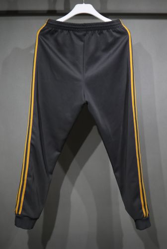 Manchester United 25/26 Terrace Icons Track