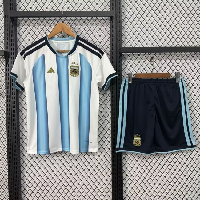 Argentina 2026 home kids jersey kit
