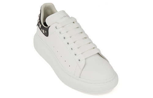 Alexander McQueen Oversized Sneaker 'White Studd' 553776WHGP59061
