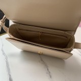 新色☆希少 セリーヌ トリオンフ スモール ストラップバッグ 偽物 Cef12777