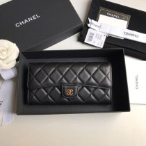 大人気！シャネル 二折りカブセ長財布 マトラッセ 偽物 shw23204