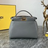 人気 フェンディ コピー ショルダーバッグお洒落に♪ fep97673