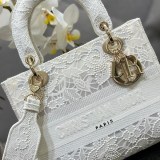 【こだわりある刺繍！】レディディオール 偽物 ミディアム バッグ del10329