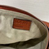 世界中で大人気♪ロエベ ショルダーバッグ 偽物 アントン スリング Anton Sling カーフスキン B511A09X06
