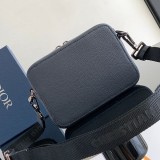 新作入手困難 ディオール ショルダーバッグ 偽物 dew58531