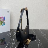 追跡付 プラダ アーケ レザーショルダーバッグ コピー puf02546