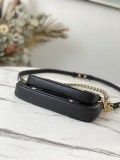ルイヴィトン ミュルティポシェットアクセソワール 偽物★バイカラー モノグラム･アンプラント レザー ショルダーバッグ M45777