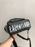 セール新作★バレンシアガ リュック 偽物★Explorer グラフィティアリーナ★バッグパック bas53430