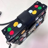 最安値挑戦LV × YK プティット マル ショルダーバッグ 偽物 M21621