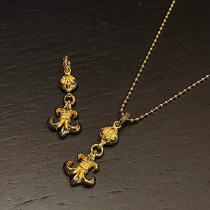 定番クロムハーツ  ゴールドネックレス 偽物 フレアチャーム Kuu95369