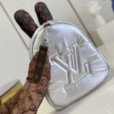 セレブ多数愛用 ルイヴィトン スピーディ バッグ 偽物 M20973