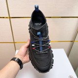 最安値挑戦モンクレール Boulderiseスニーカー コピー mog73233