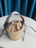 大人気♪ クロエ woody 偽物 かごバッグ スモールカゴバッグ CHC21US381E65101