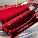 国内発送★セリーヌ ショルダーバッグ 偽物 ティーン トリオンフバッグ Cem96106