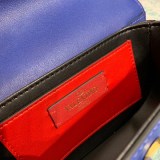 争奪戦ヴァレンティノ ショルダーバッグ コピー Vロゴ SUPERVEE レザー クロスボディバッグ Vui58611
