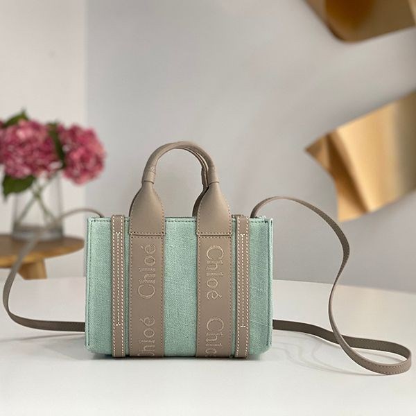 送料無料クロエ ウッディ 偽物 ミディアム キャンバストートバッグ chk77785