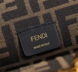 ☆超人気☆フェンディ ファースト コピー ベージュレザー バッグ エキゾチックディテール 8BP129AGWRF1GEM