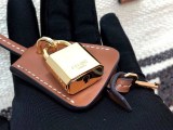 【日本未発売】セリーヌ トートバック コピー ハンド ロゴ カバ ブラウン Ces77393