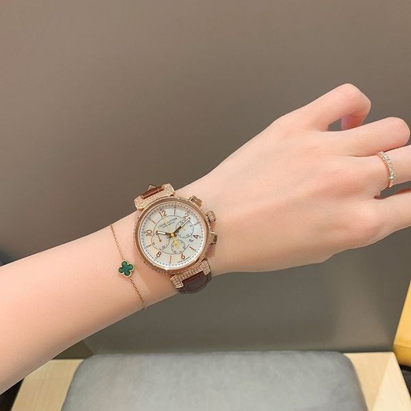 入手困難品！ルイヴィトン タンブール コピー クロノグラフ 41mm vus94124