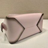 ☆超人気☆プラダ 偽物 スモール ブラッシュドレザー ハンドバッグ puf03759