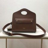★日本!!人気！バーバリー 偽物 スモール トップステッチレザー ポケットトート 80367451