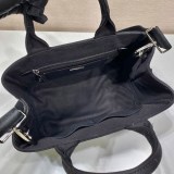 大人気！プラダ ハンド トートバッグ コピー CANAPA エンボスロゴ pub00535