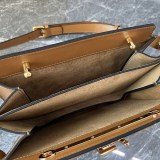 フェンディ ピーカブー 偽物 レザー 2WAY バッグ feo16604
