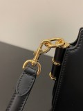 世界中で大人気♪フェンディ 偽物 タッチ レザー バッグ fej51286