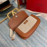人気ヴァレンティノ ショルダーバッグ 偽物 VEE レザー クロスボディバッグ Vui86717