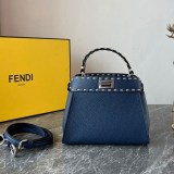 超希少！フェンディ コピー ショルダーバッグ 【人気商品】 feg51801