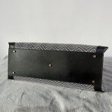 ヴァレンティノ シェブロンパターン SUPERVEE ハンドバッグ 偽物 Vuk05777