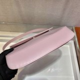 送料込 プラダ 偽物フラップ付きクレオショルダーバッグ puf36101