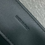 ☆超人気☆セリーヌ 16（セーズ） コピー ミディアム ショルダーバッグ グリーン【3サイズ】 Cem85504