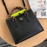 ★日本!!人気！〔グッチ ダイアナ コピー〕スモール トートバッグ 2サイズ gud83556